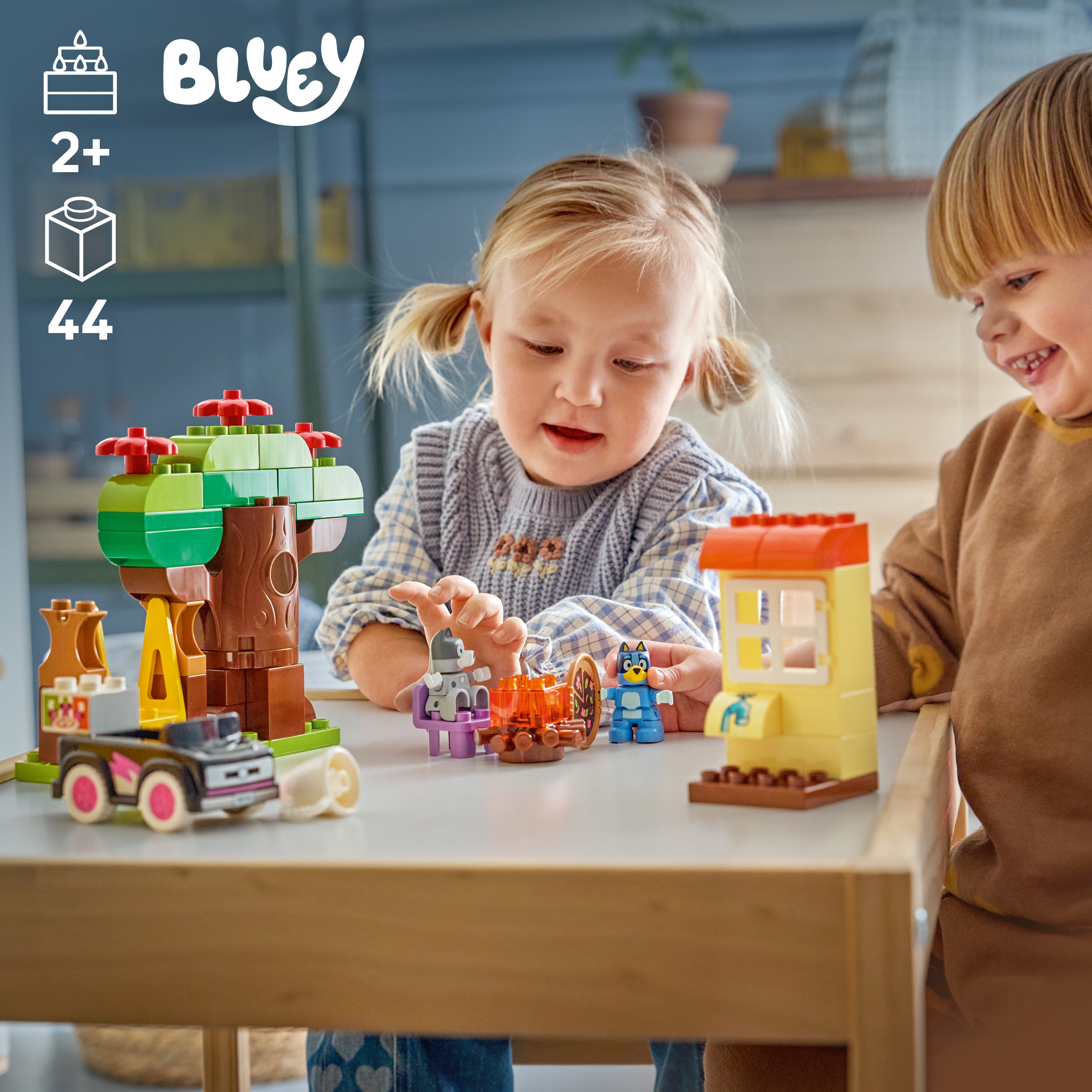 LEGO DUPLO Bluey 10469 Pizza Girls with Muffin and Bluey (2+)