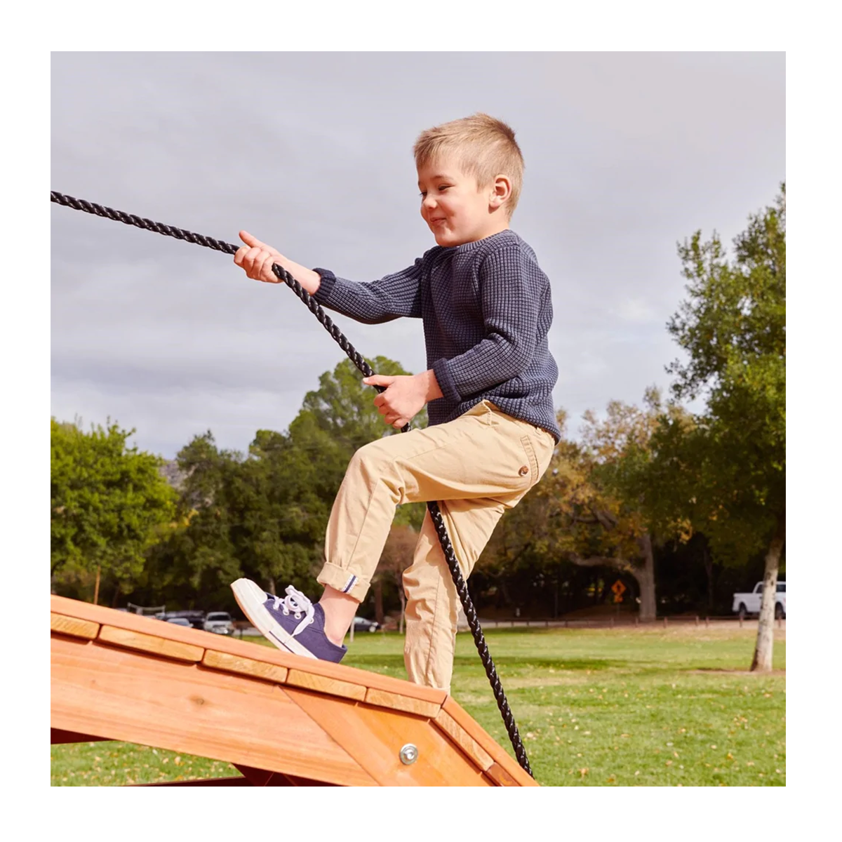 Little Tikes Real Wood Adventures Cottontail Hideaway