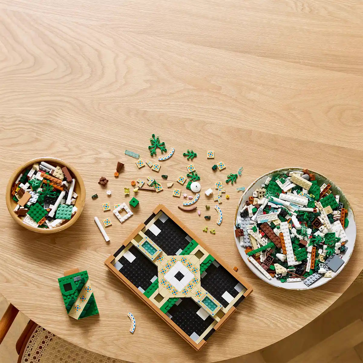 Lego 10359 Fountain Garden