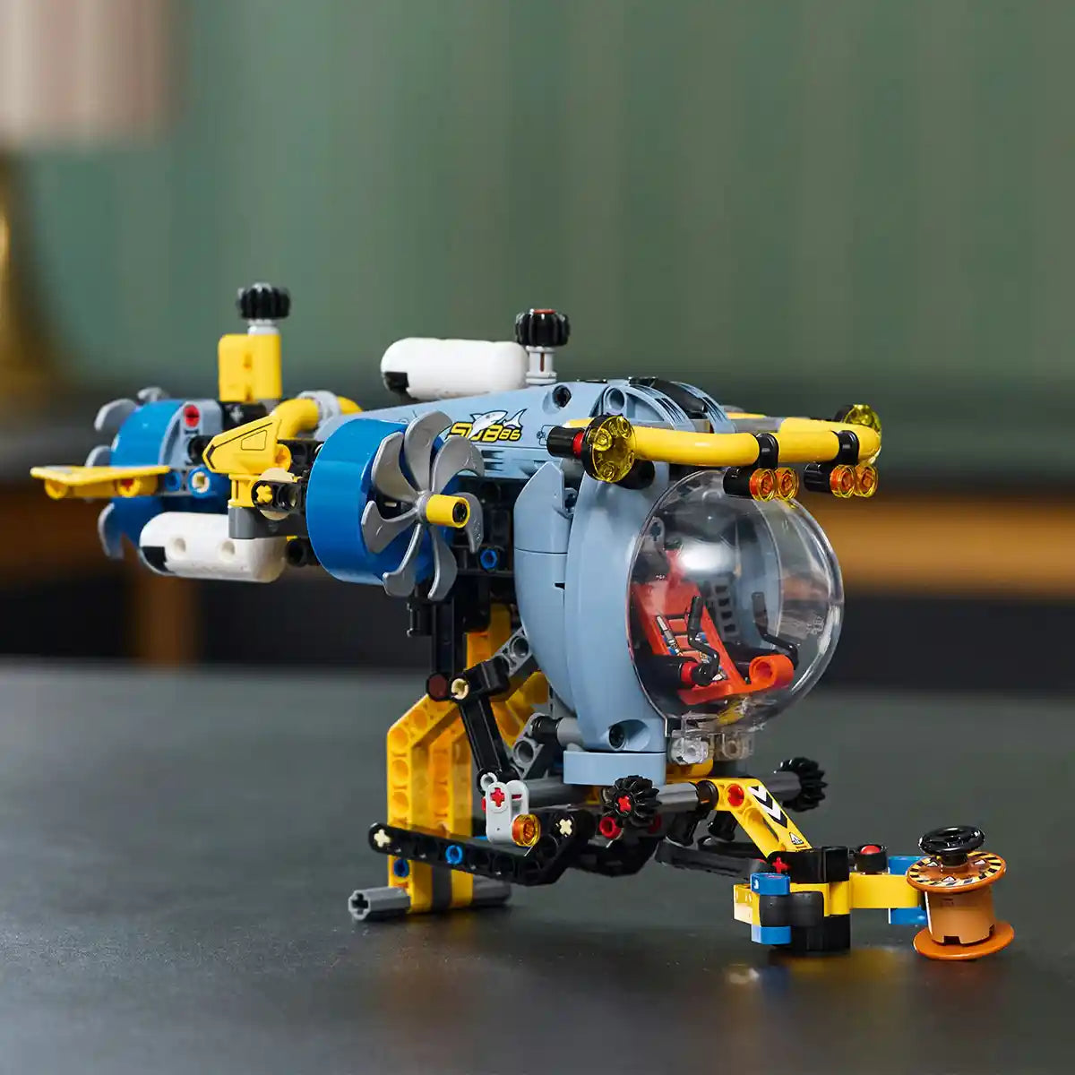 Lego 42201 Deep-Sea Research Submarine
