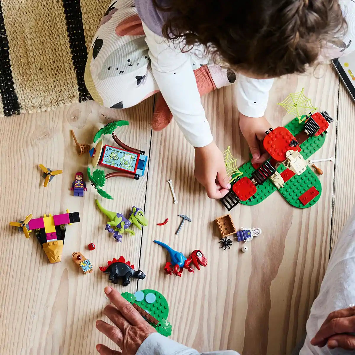 Lego 11200 Spidey and Gobby's Raptor Battle at Tree House HQ