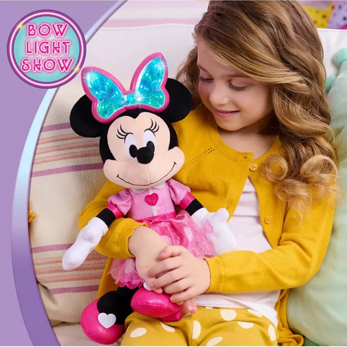 Minnie Mouse Colorfinity Feature Plush