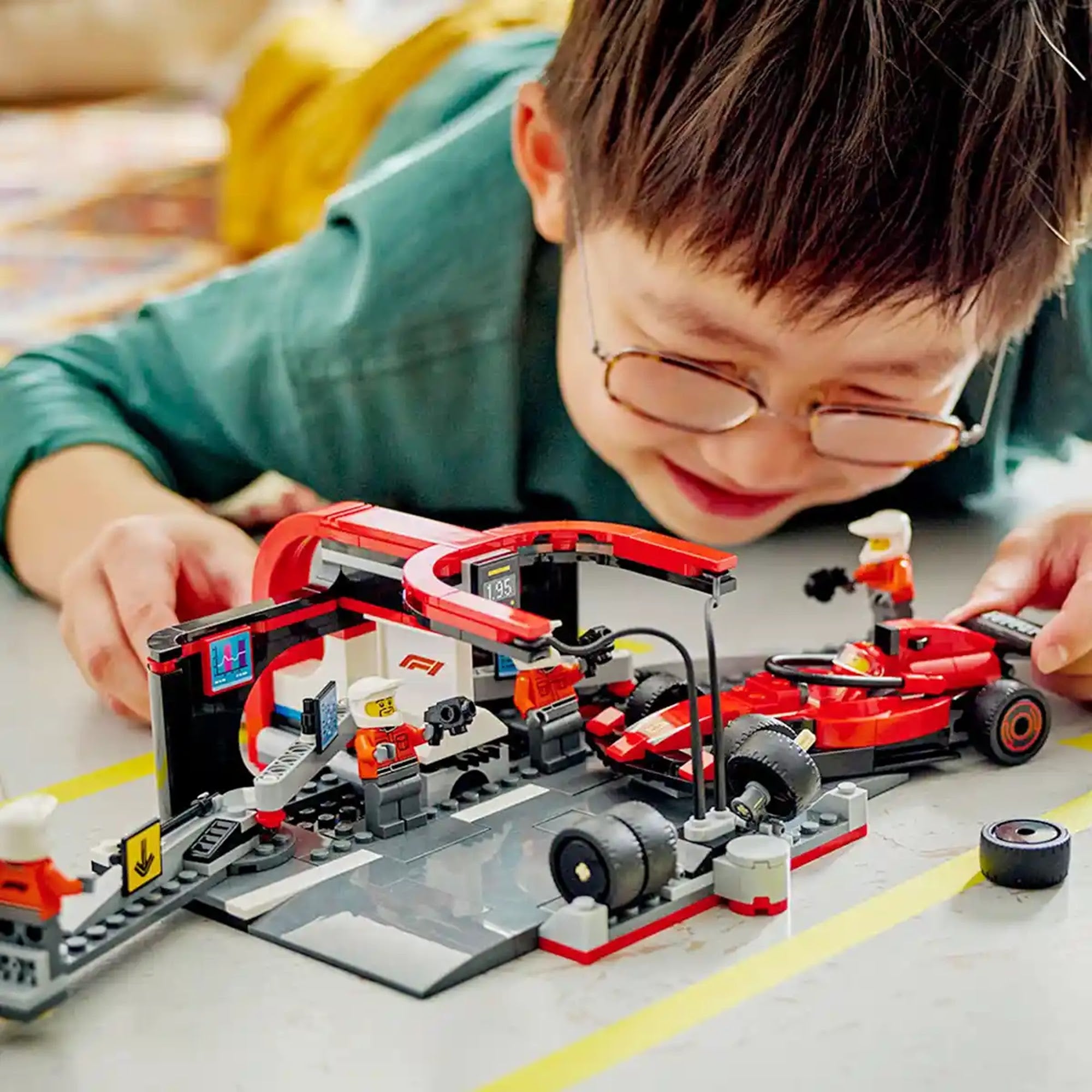 LEGO City LEGO 60443 F1 Pit Stop & Pit Crew with Ferrari Car