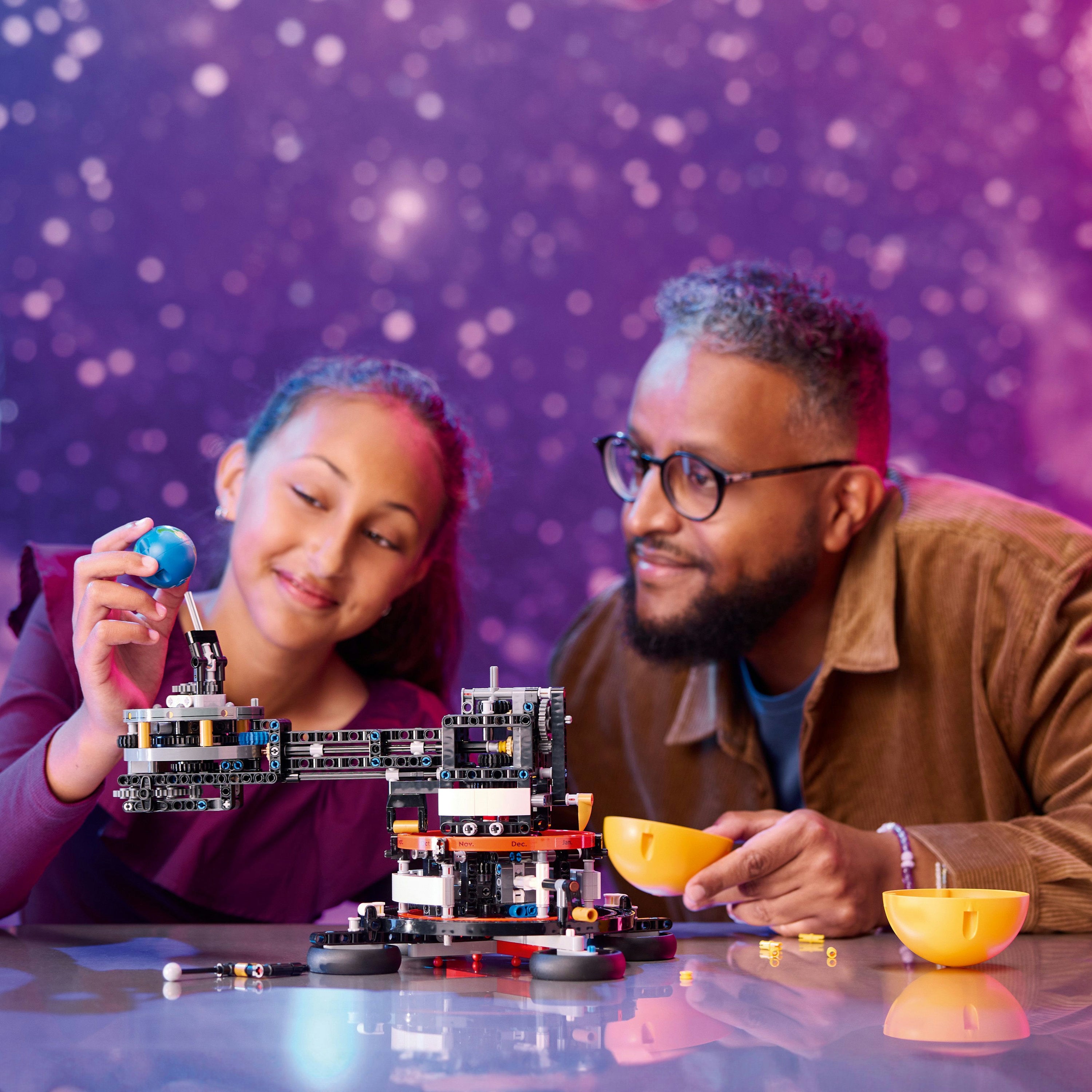 LEGO Technic Planet Earth and Moon in Orbit 42179