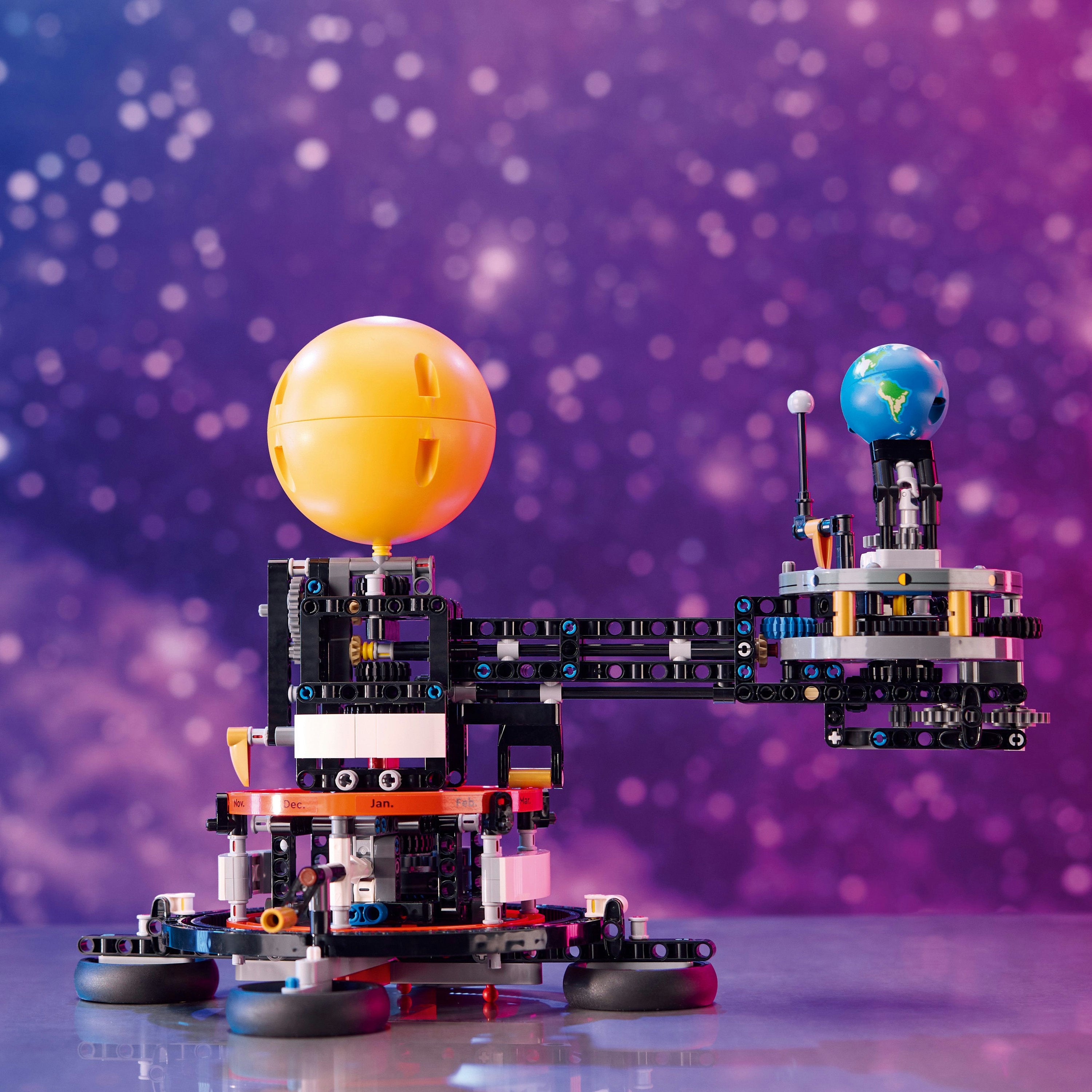 LEGO Technic Planet Earth and Moon in Orbit 42179