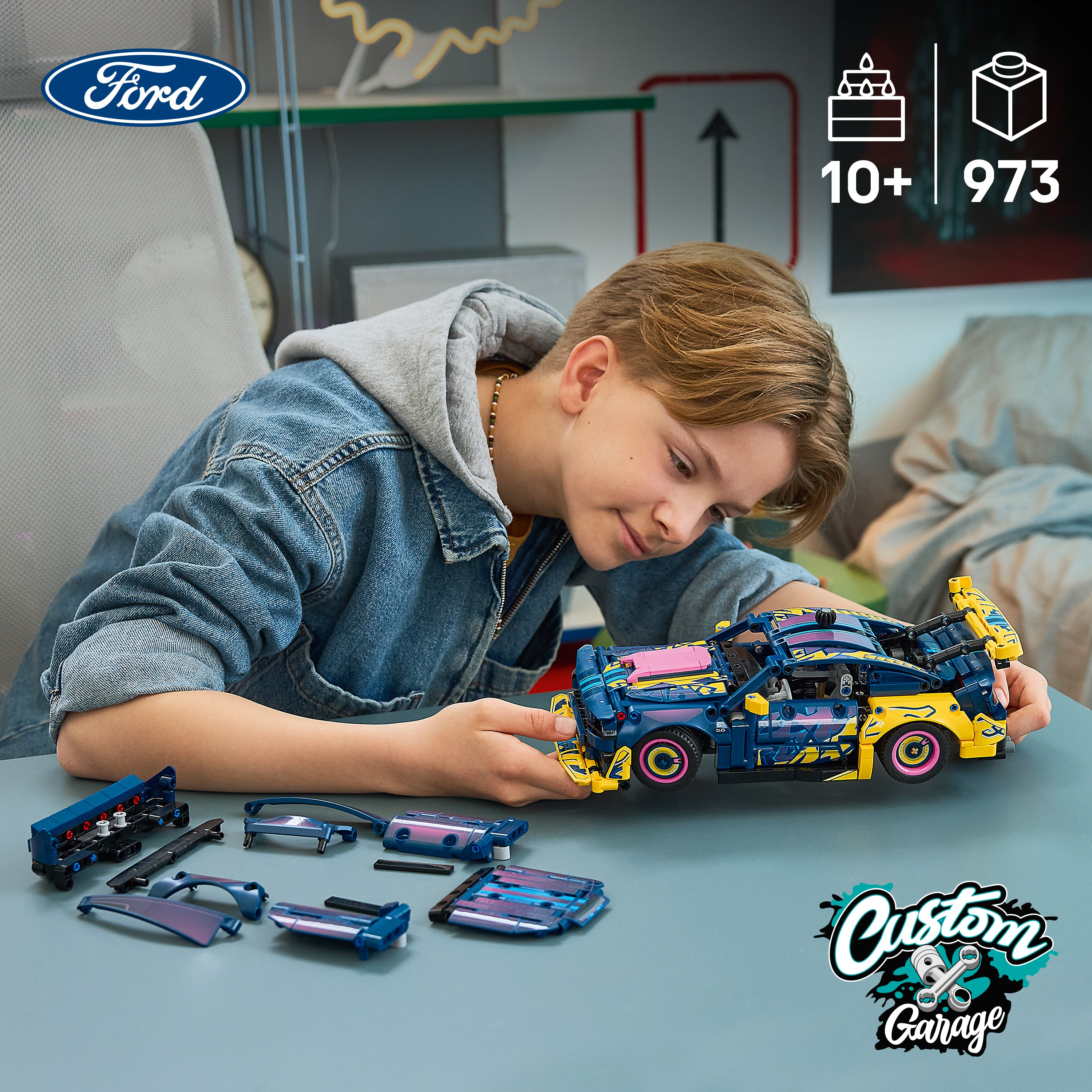 LEGO Technic 42236 Custom Garage Ford Mustang GT Car (10+)
