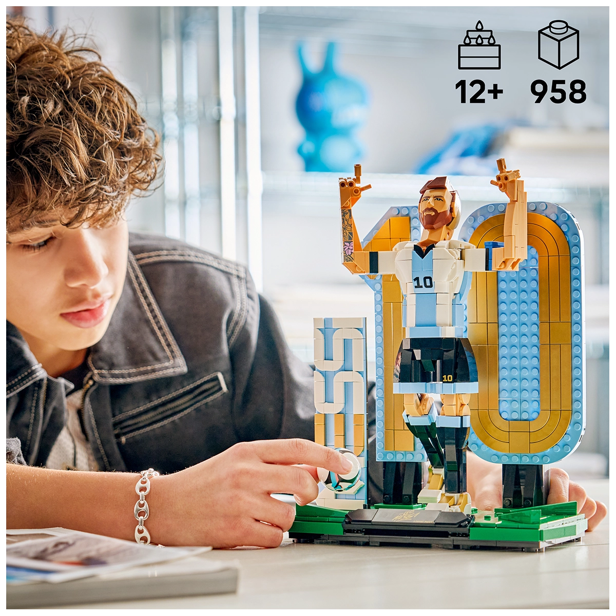 LEGO FIFA   EDITIONS SPORTS Lionel Messi – Soccer Legend Set V29 - 43015