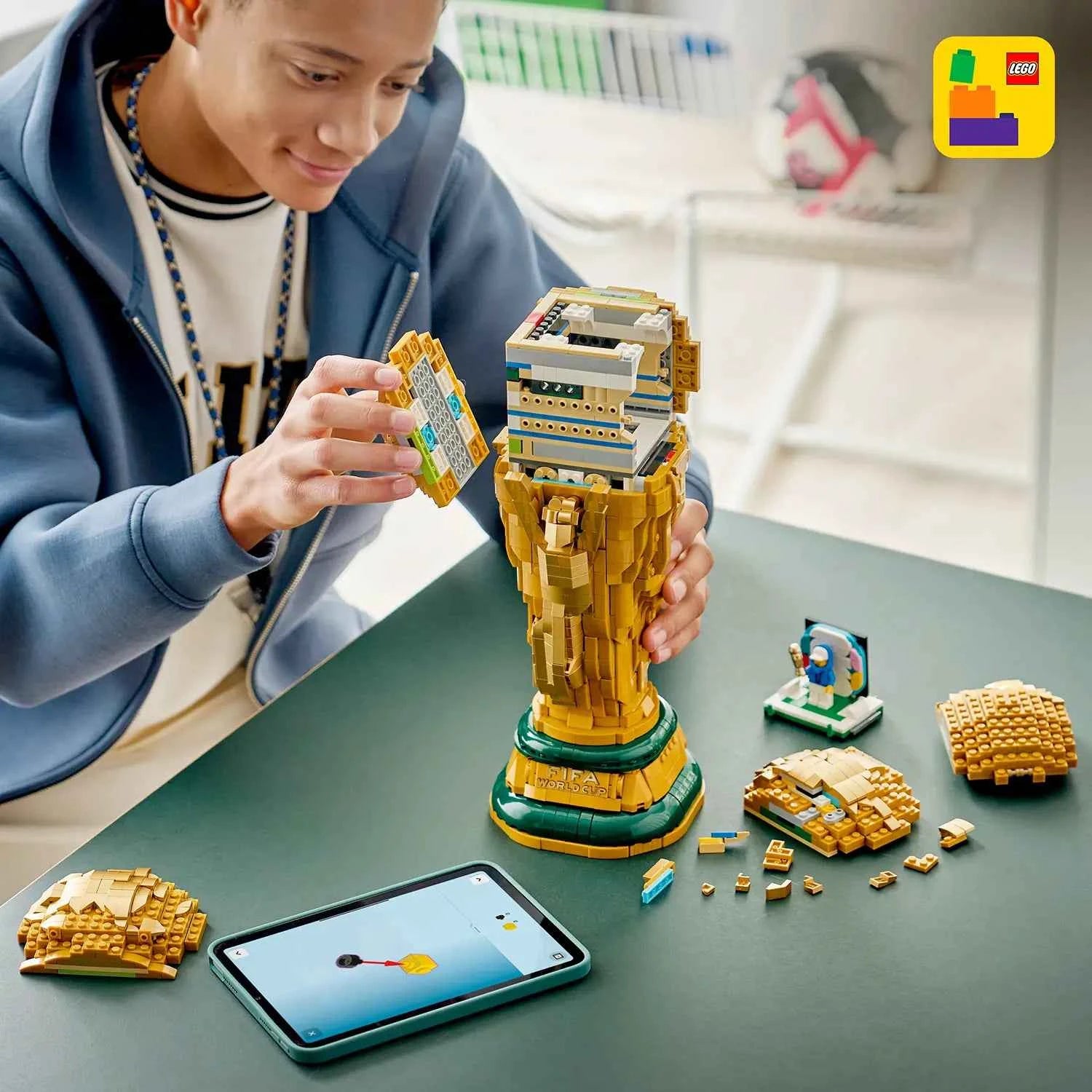 Lego Fifa Special Editions 2026 FIFA World Cup Official Trophy 43020 12+