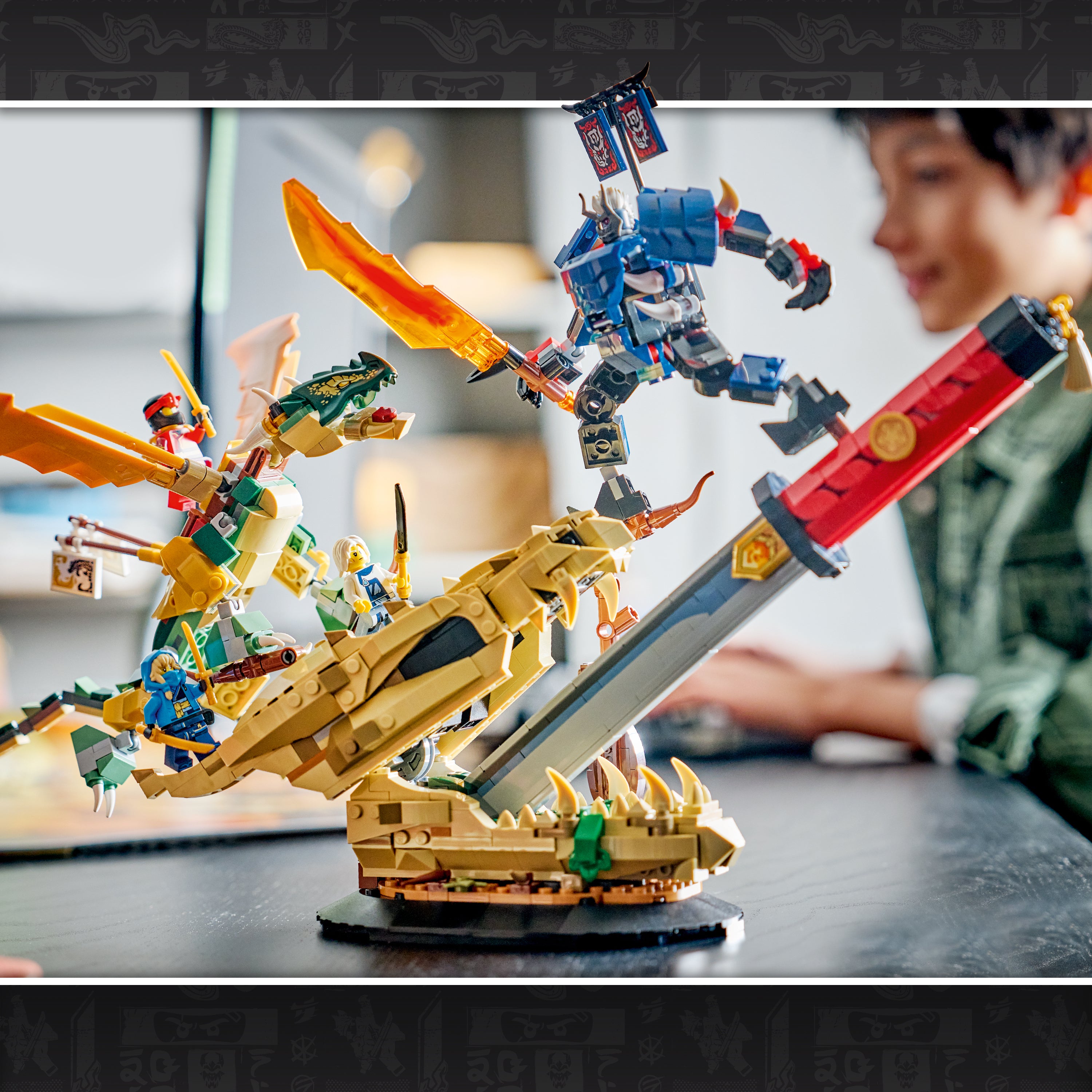 LEGO Ninjago 71871 Battle at the Dragon's Blade V29 9+