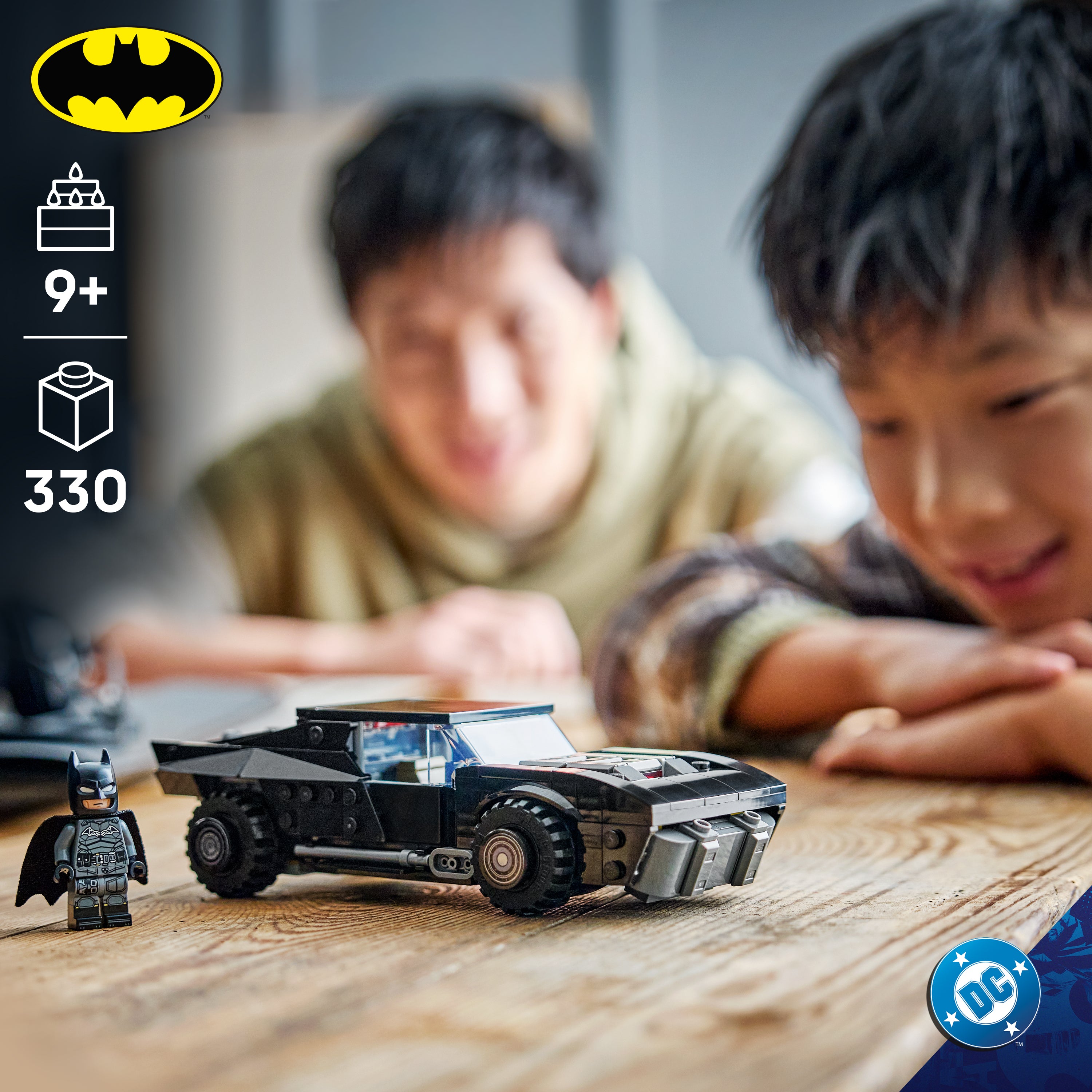 LEGO Super Heroes 76332 The Batman Batmobile