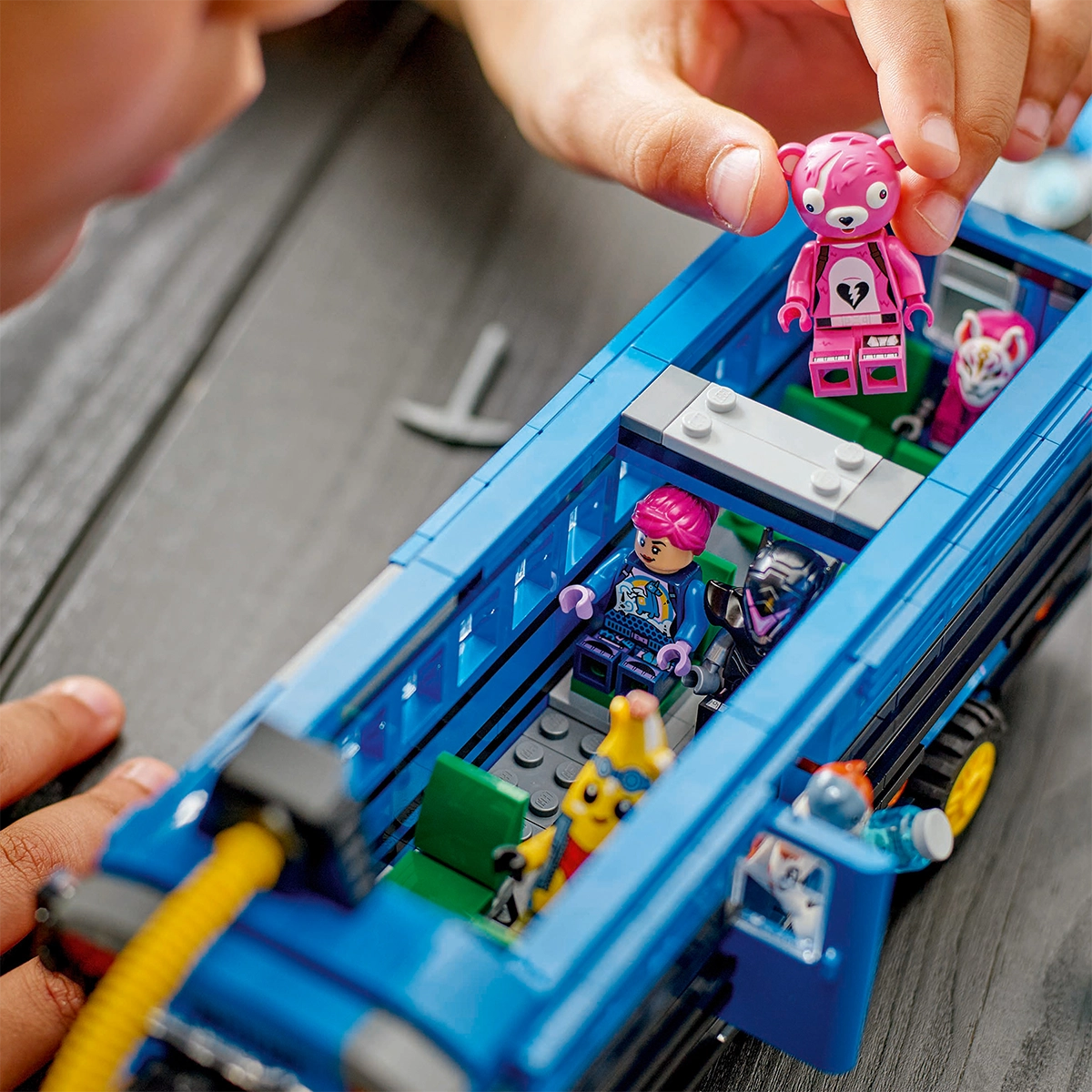 LEGO Fortnite 77073 Battle Bus 10+