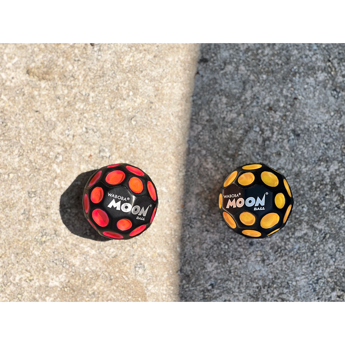 Waboba UV Moon Ball